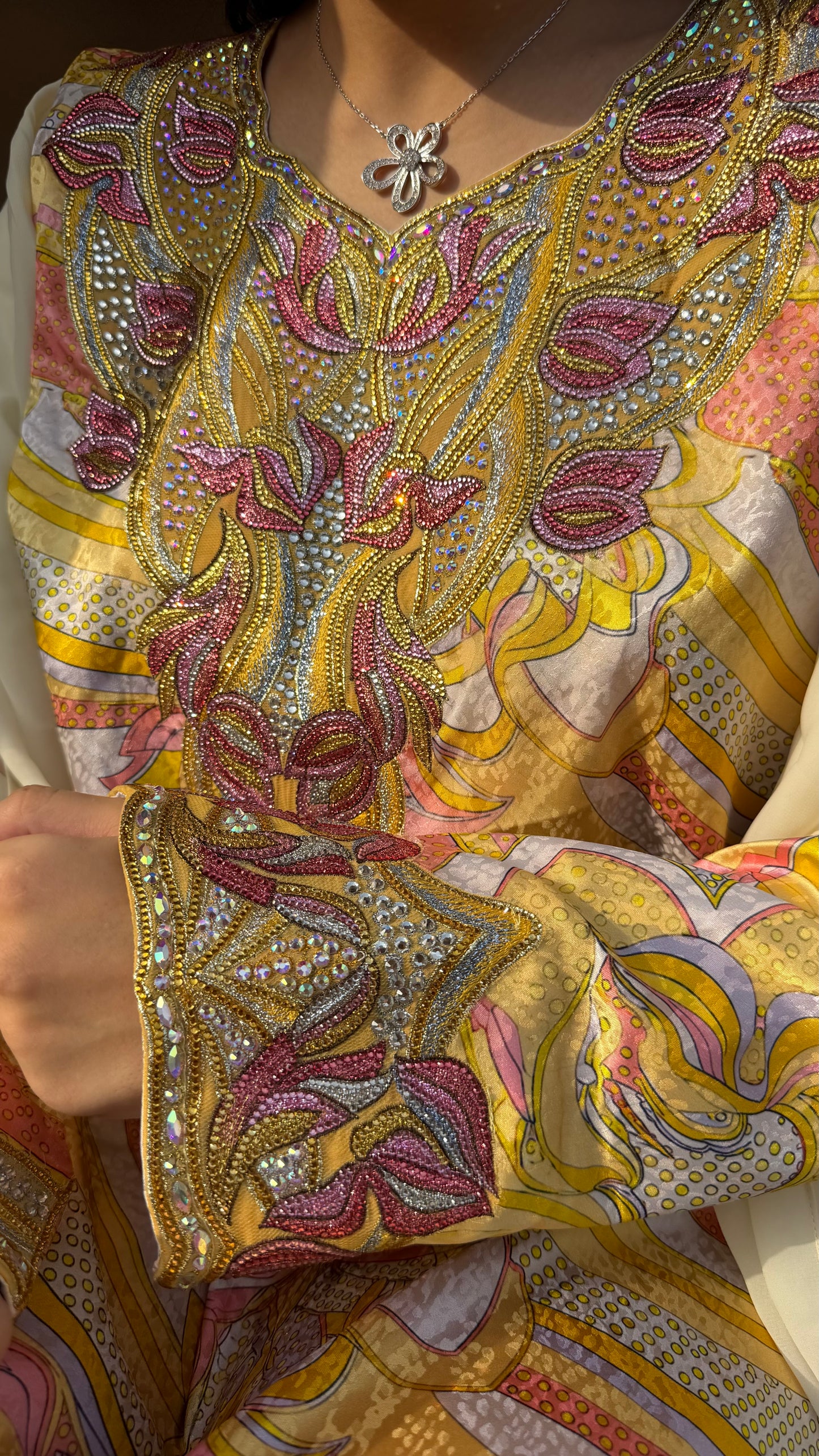 VV27-012